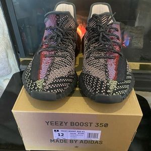 Yeezy Boost 350 V2 Yecheil